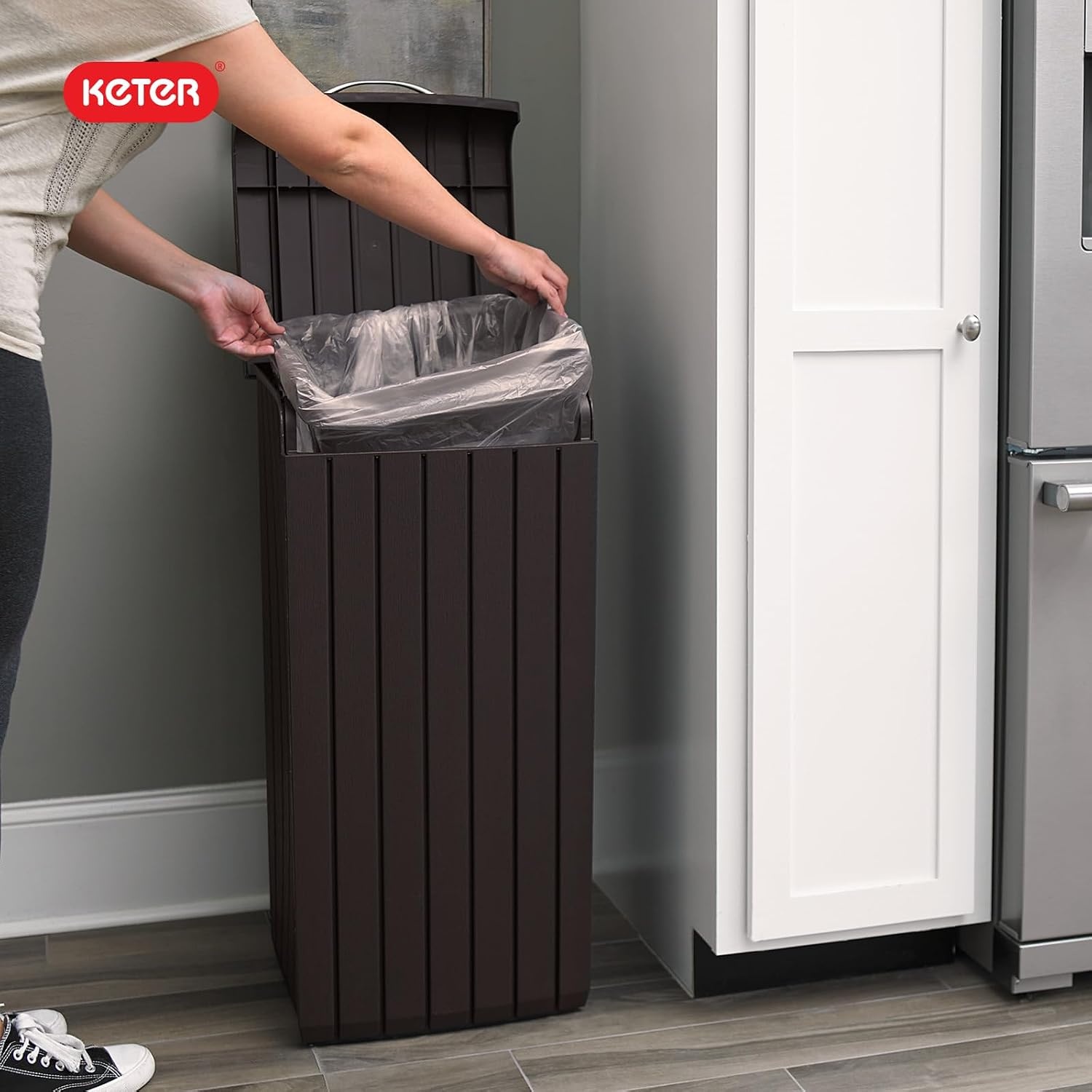 image:imageKeter Copenhagen 32 Gallon Resin Large Trash Can with Lid for Patio and Outdoor Kitchen Brown